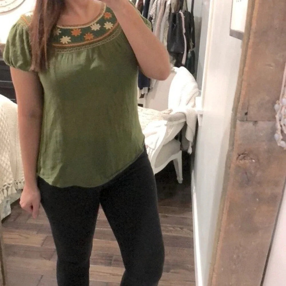 LUCKY BRAND green embroidered small boho top - Picture 2 of 5